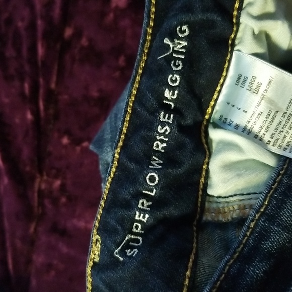 Women’s American Eagle (4L) Low Rise Jeggings - Picture 6 of 6